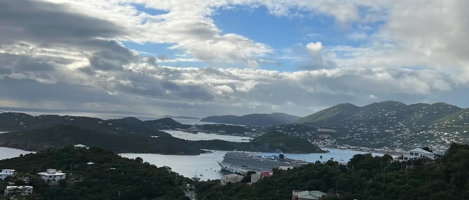 0.75 Acre Lot with Harbor Views in Estate Bakkero — photo 1