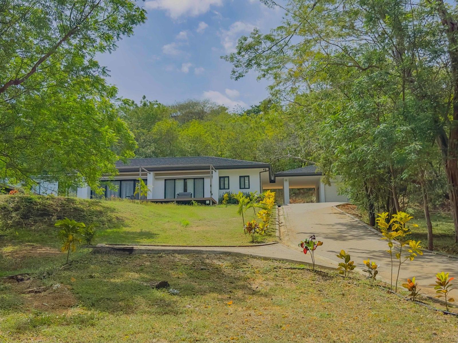 3 Bedroom Home for Sale in Playas del Coco, Guanacaste — photo 5