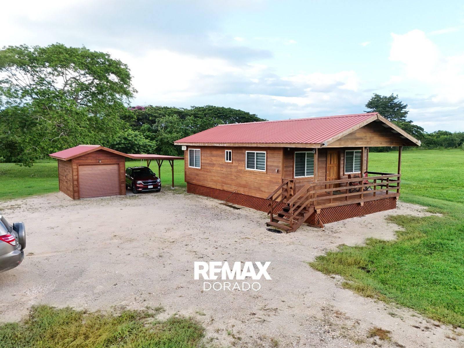 Turnkey Country Living: 2-Bedroom Home on 1 Acre close to Spanish Lookout — photo 1