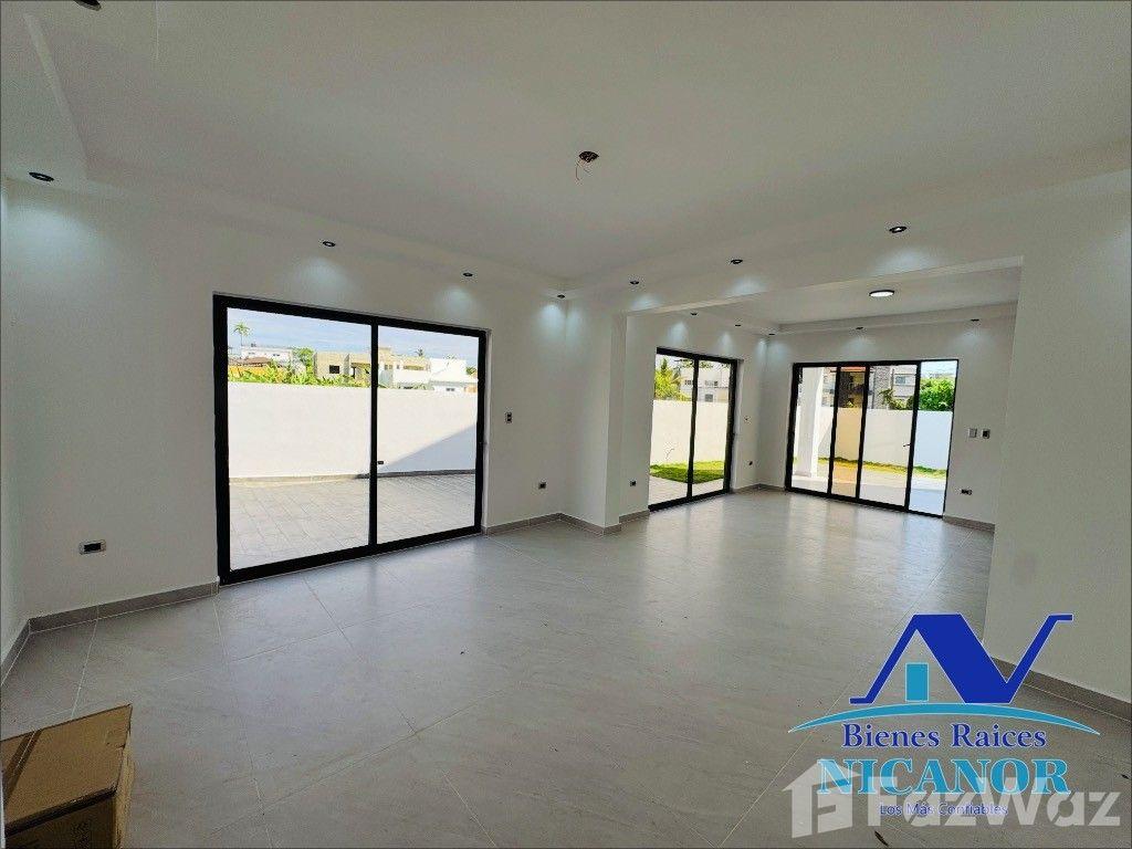 4 bedroom house with newly built pool for sale — photo 5