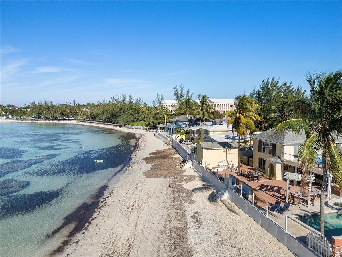 8 Bedroom Residence for Sale - Lot 10 WEST BAY STREET, Nassau, The Bahamas — photo 5