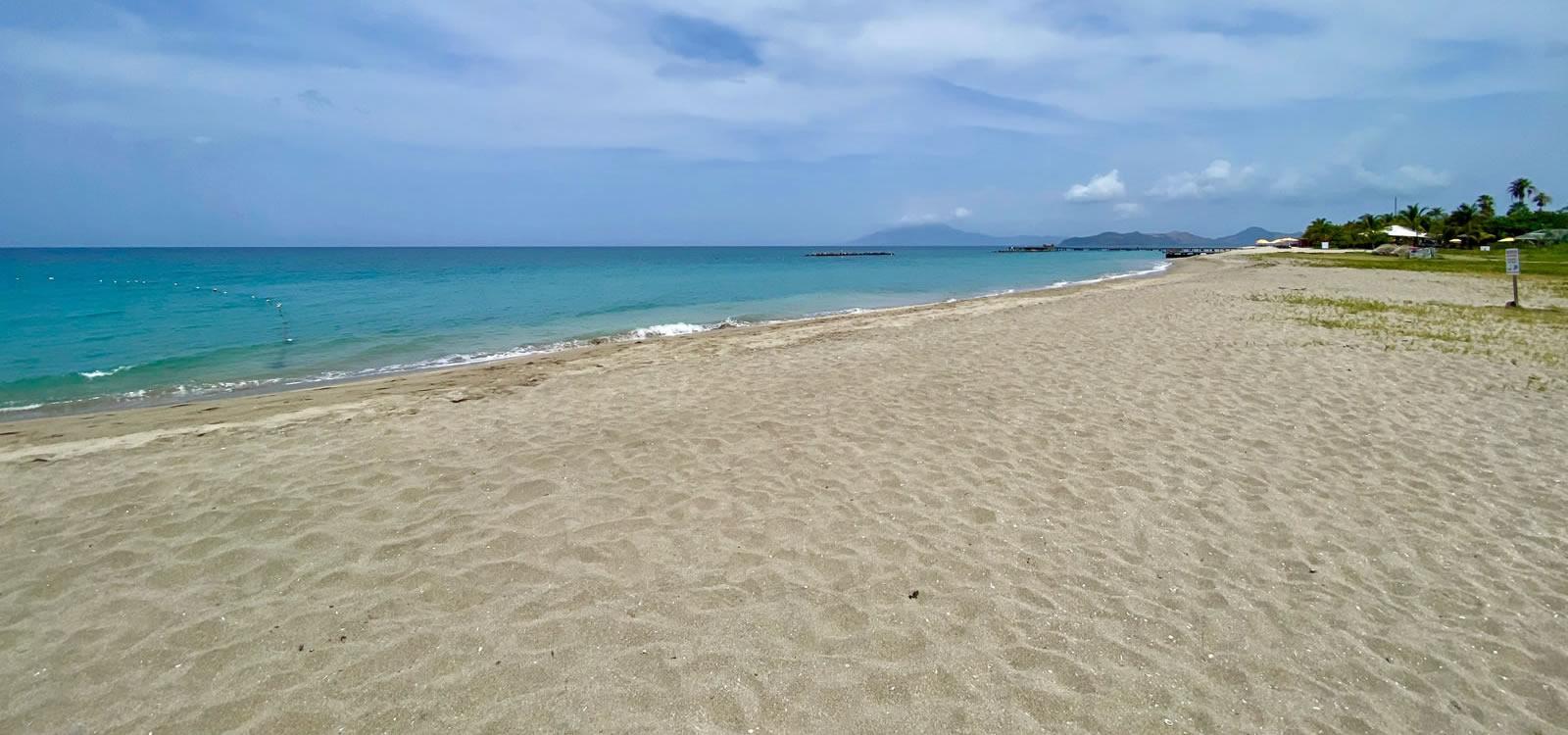 20 Acres Beachfront Land for Sale, Pinney's Beach, Nevis — photo 4