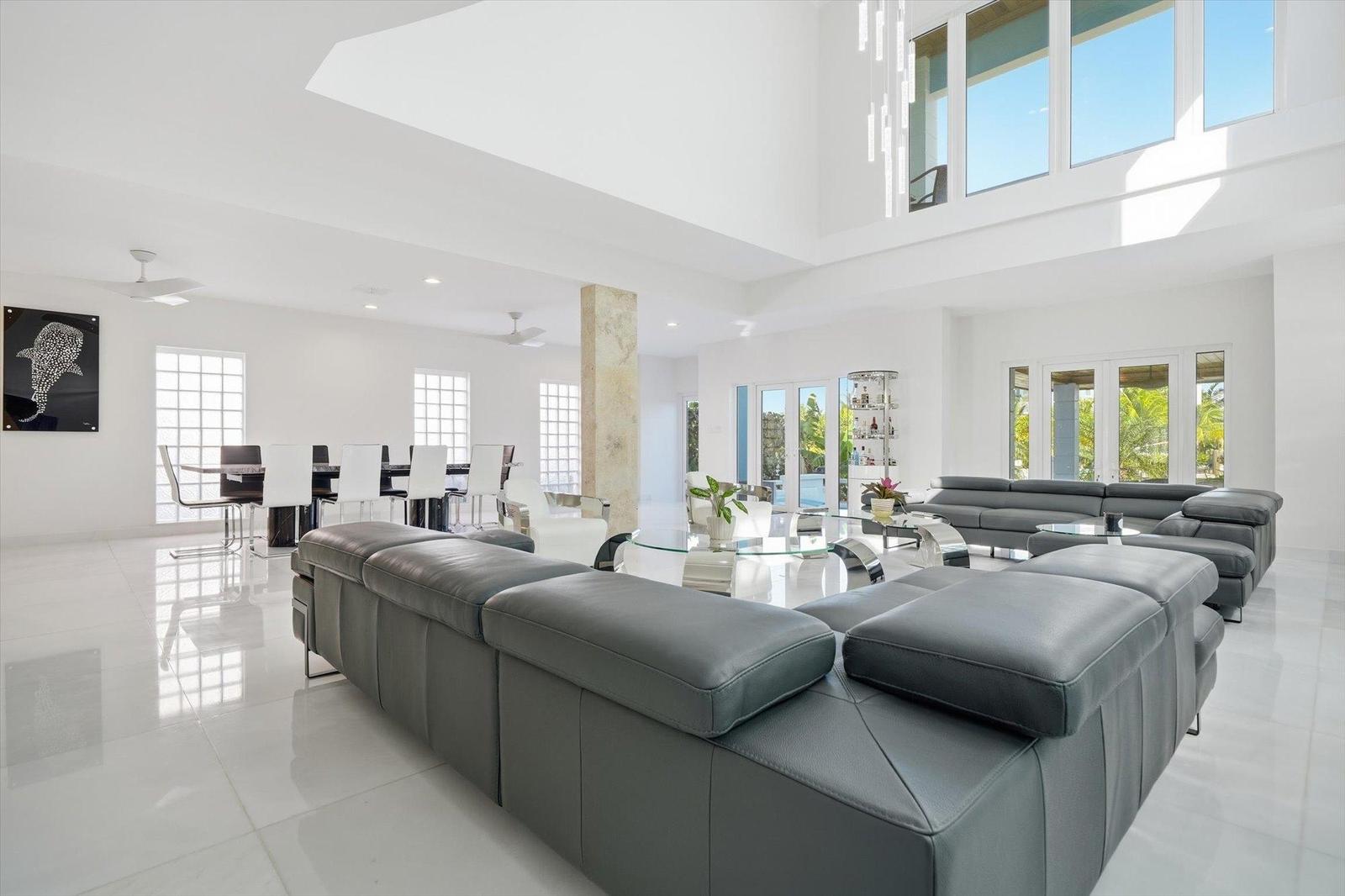 5 bedroom Residence for sale — photo 2