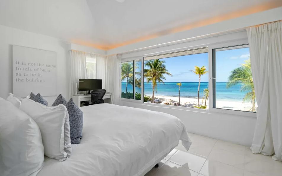 Palm Shores 5BR Idyllic Beach House — photo 3