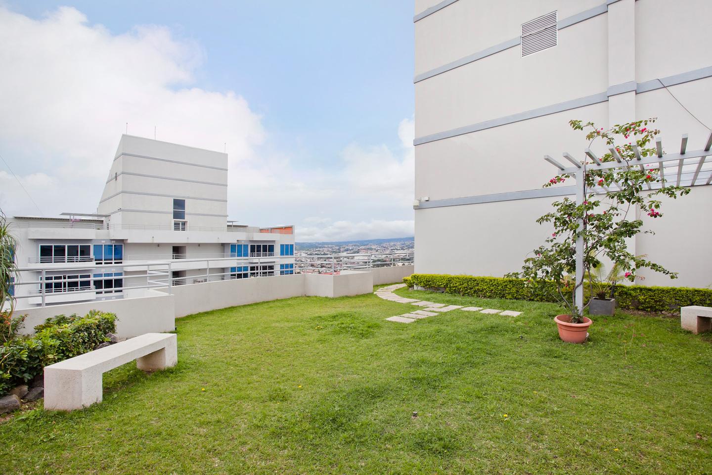 2 Bedroom Penthouse Apartment in La Sabana — photo 5