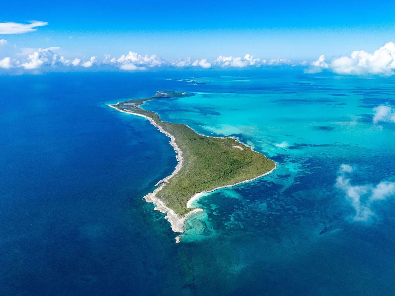 700 Acre Private Island for Sale, Berry Islands, Bahamas — photo 1