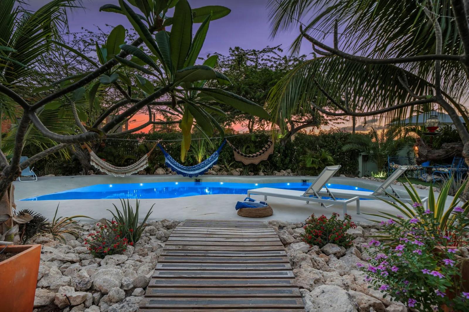 One of a Kind Gorgeous Renovated Authentic Aruba "Cunucu house" Noord Aruba — photo 1