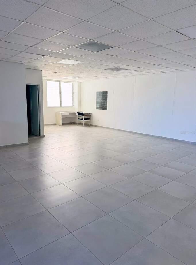 Edificio La Palma Office Space for Sale in Mayaguez — photo 2