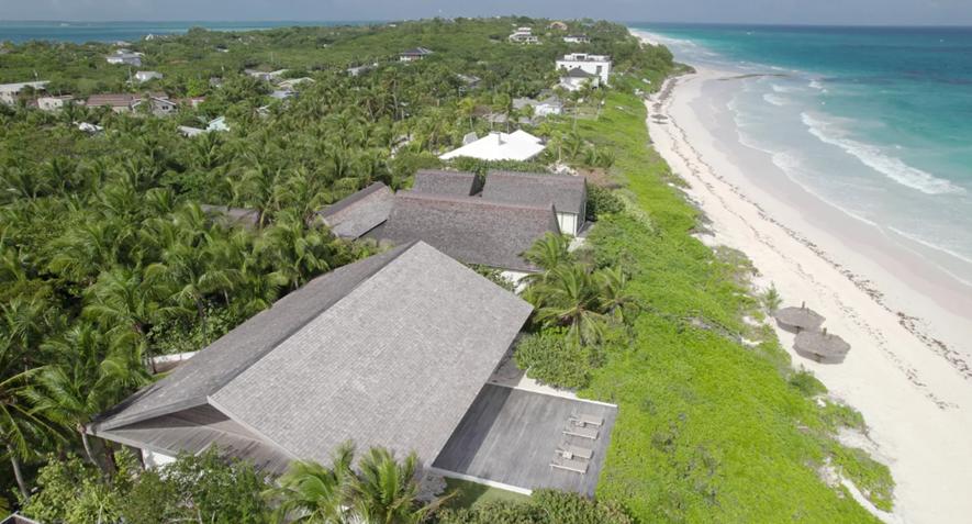 House on a Dune — photo 1
