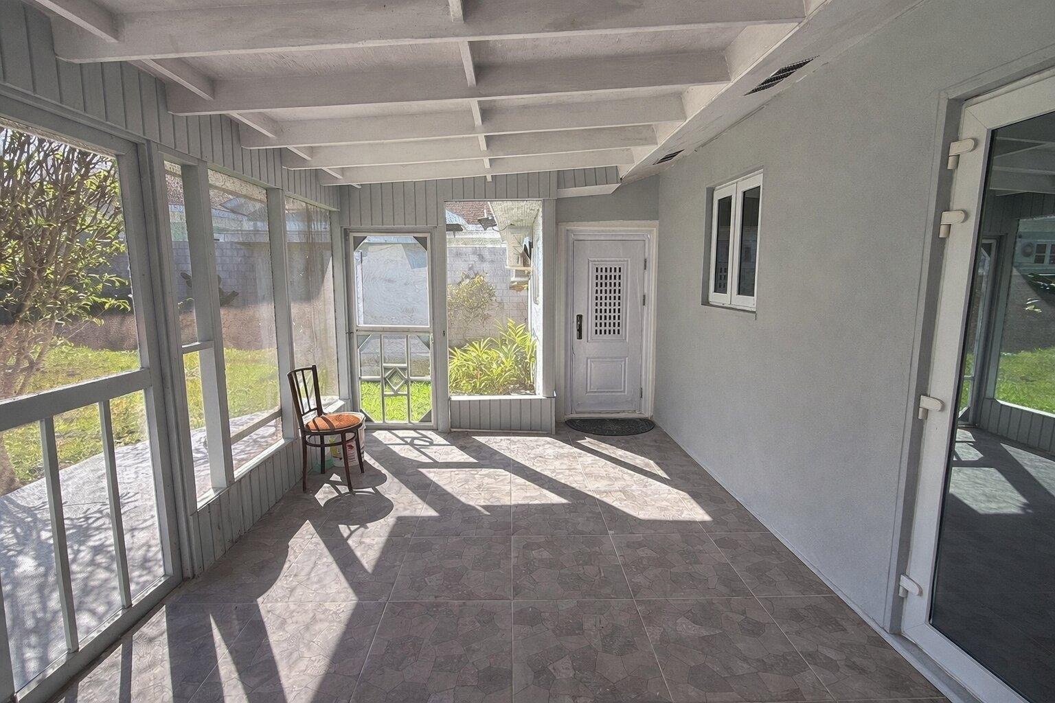 GROVE WEST RENTAL — photo 4