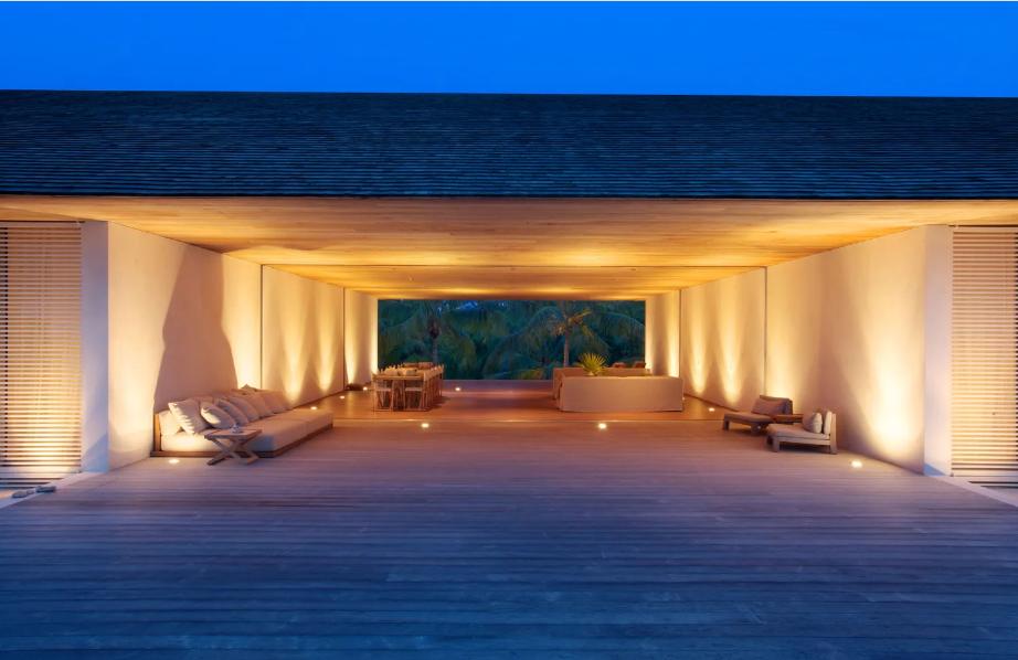 House on a Dune — photo 2