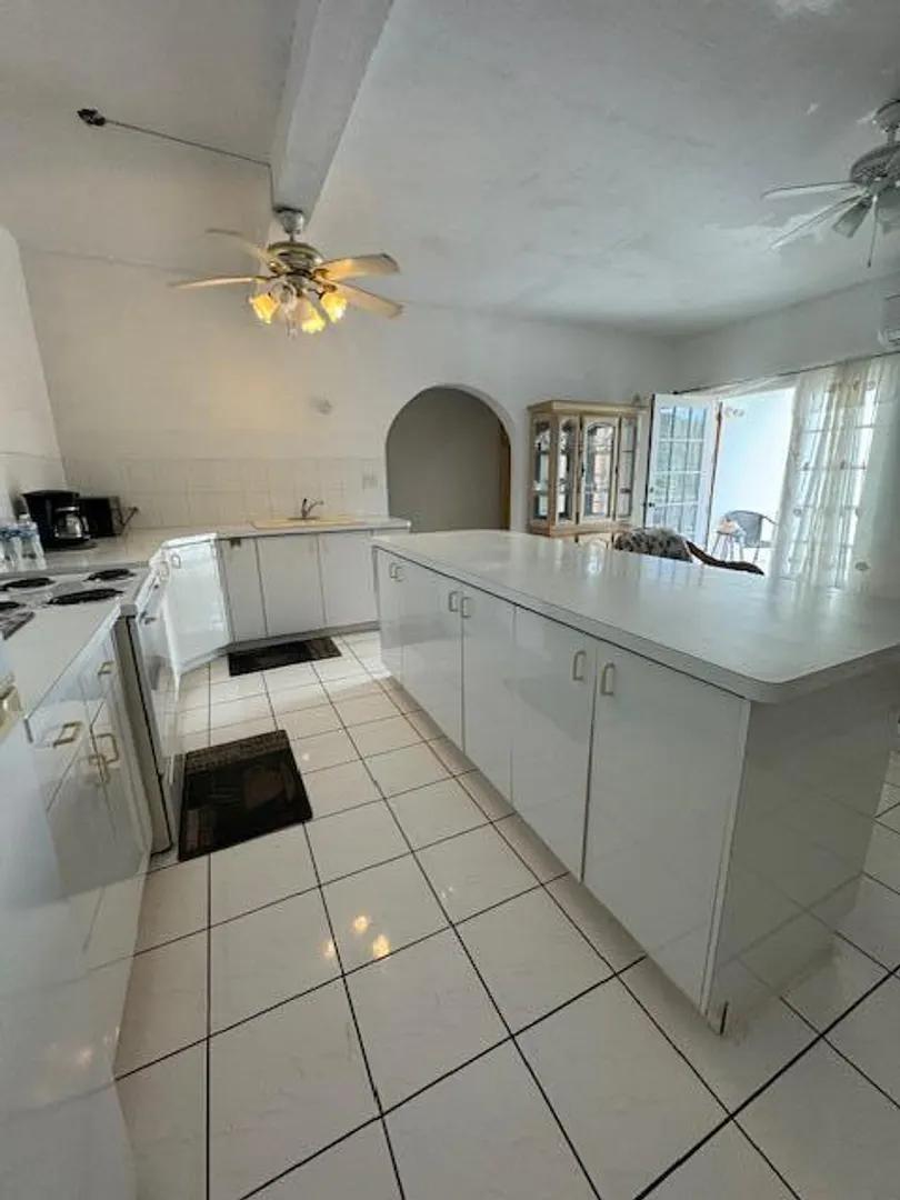 2 Beds 1 Bath Apartment in Christiansted, US Virgin Islands — photo 5