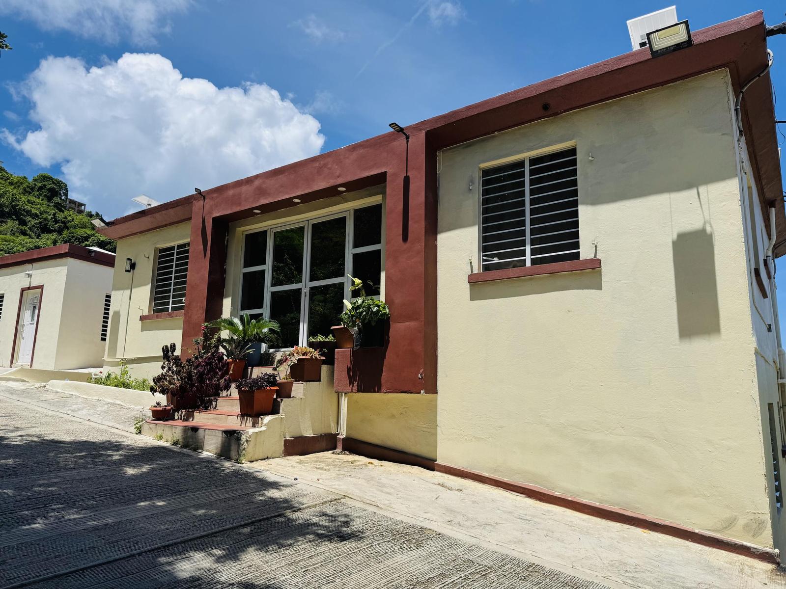 8 Bed, 4 Bath Villa in St. Thomas — photo 3