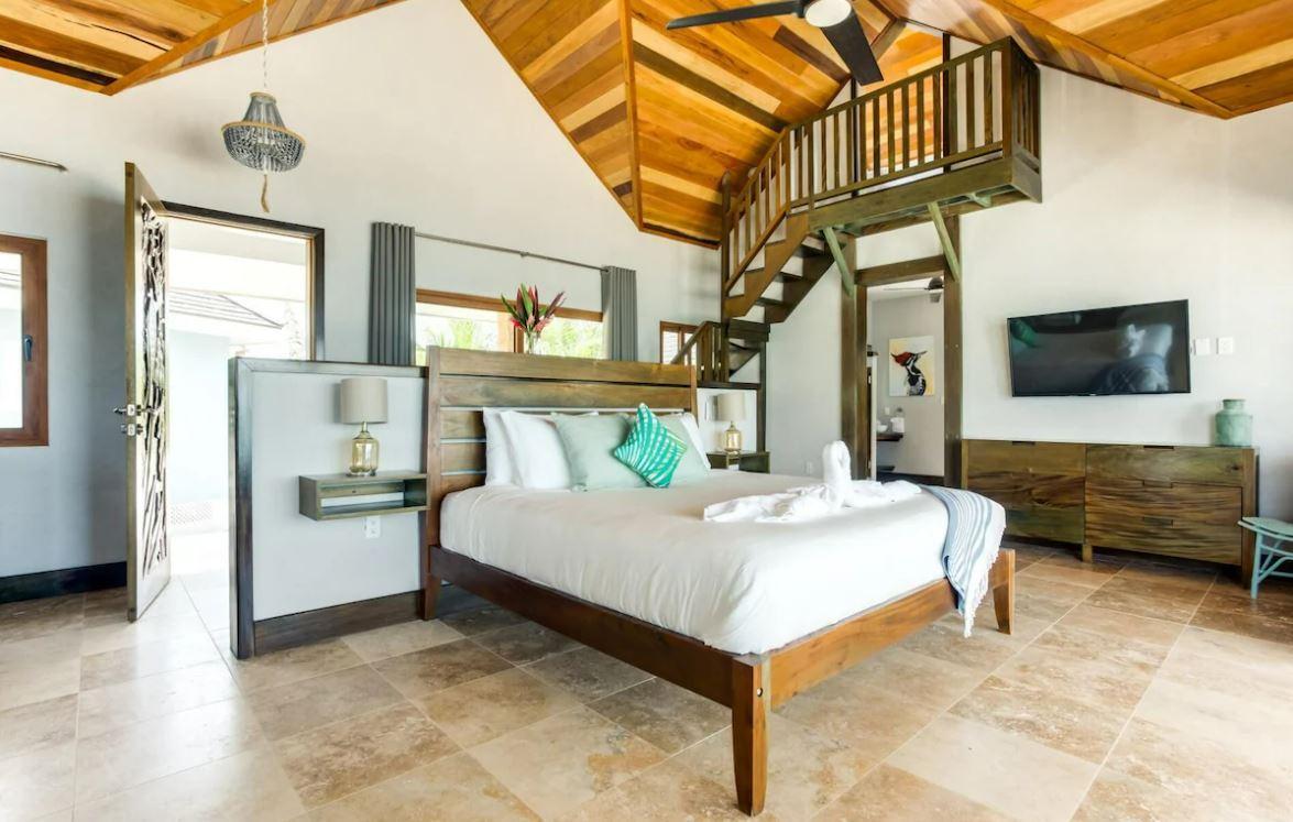 The Enclave — photo 3