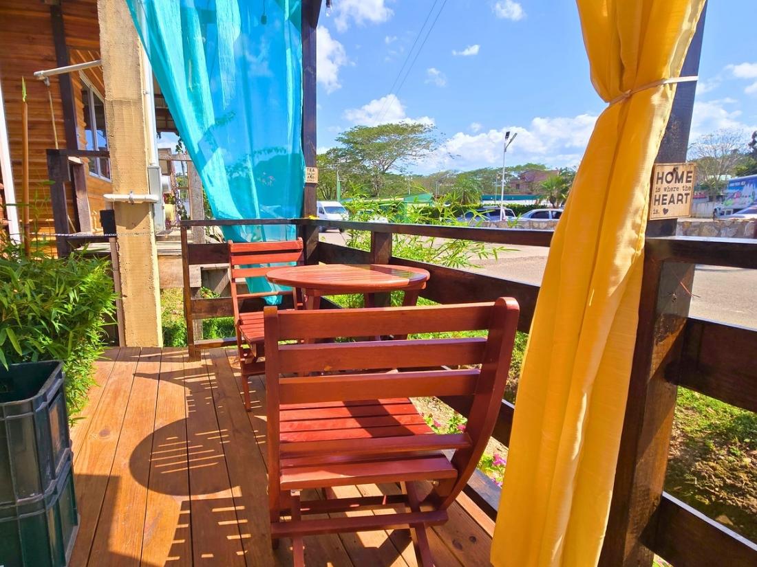 Boozy Bean Cafe and Restaurant for Sale — photo 3