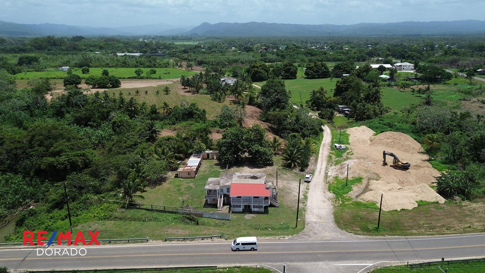 Fixer-Upper with Endless Potential | Hope Creek Village, Stann Creek, Belize — photo 2