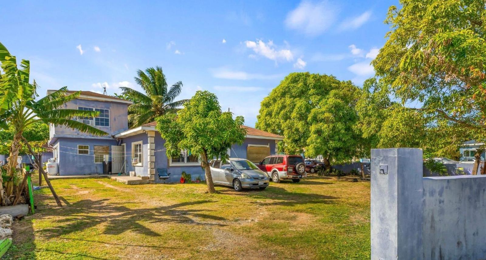 Rare, Income-Generating Gem in West Bay — photo 3