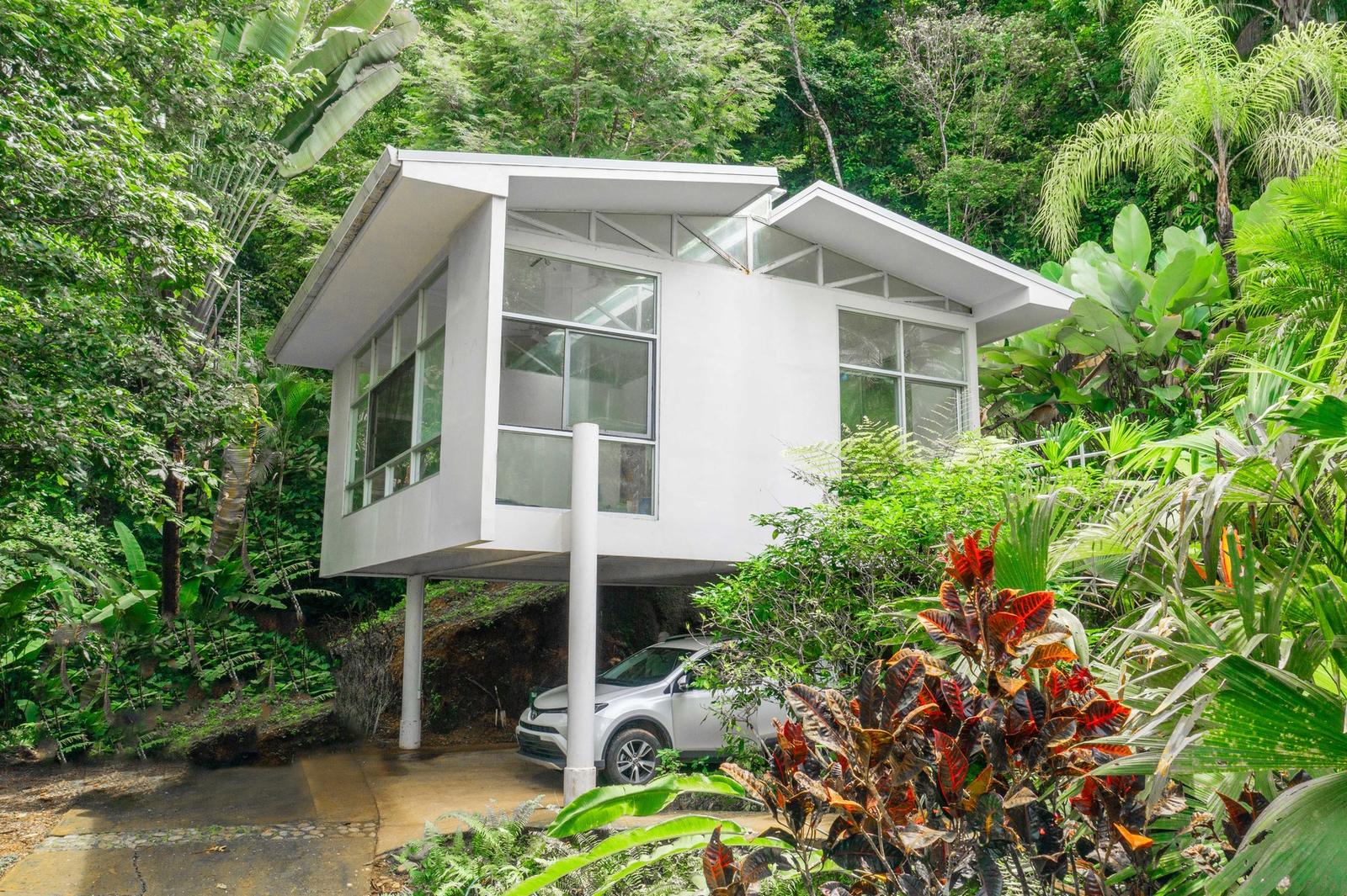 4 Bedroom Home for Sale in Hills of Portalon, Manuel Antonio, Costa Rica — photo 3