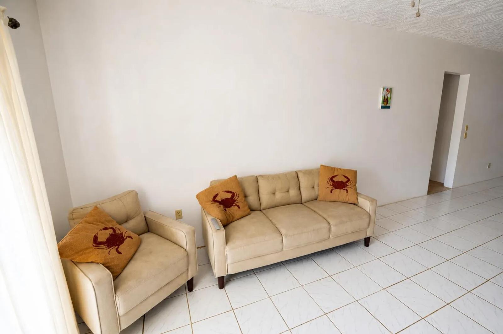 2 Bed, 1 Bath Apartment for Rent in Wintberg Gns — photo 3
