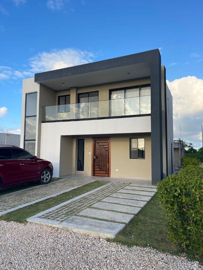 VILLA MODERNA 101 M² EN BÁVARO | 2 PARQUEOS + PATIO | USD 130,000 — photo 1