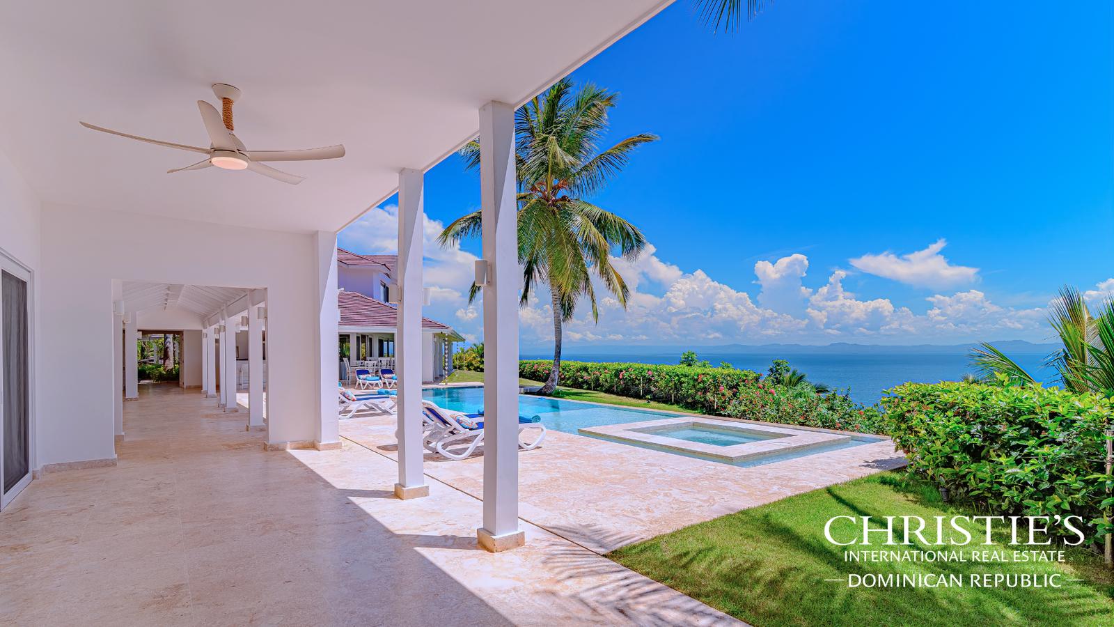 Luxury Ocean View Villa in Puerto Bahía Resort Community — photo 1