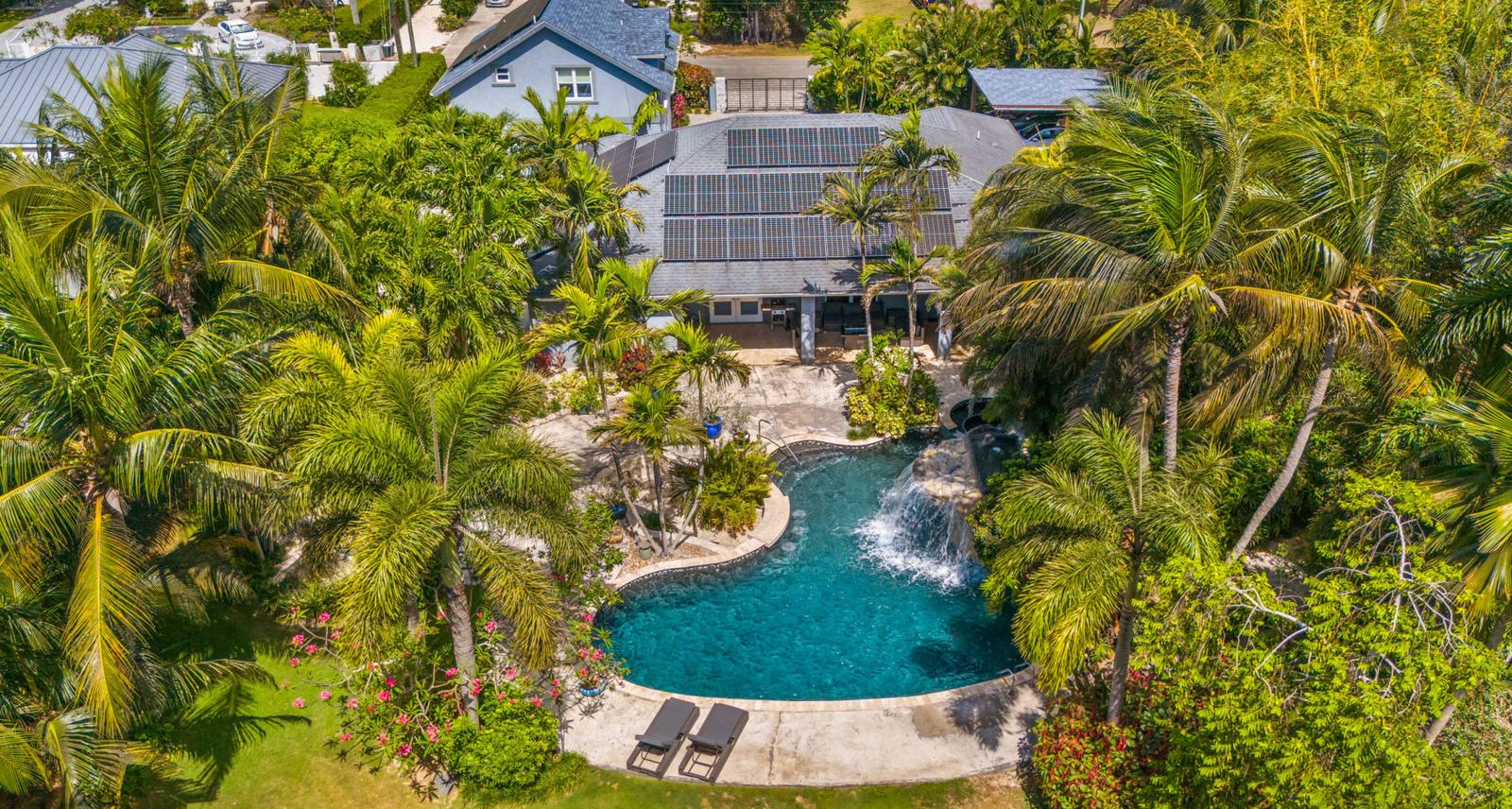 5 Bed House for Sale in Savannah, Cayman Islands — photo 5