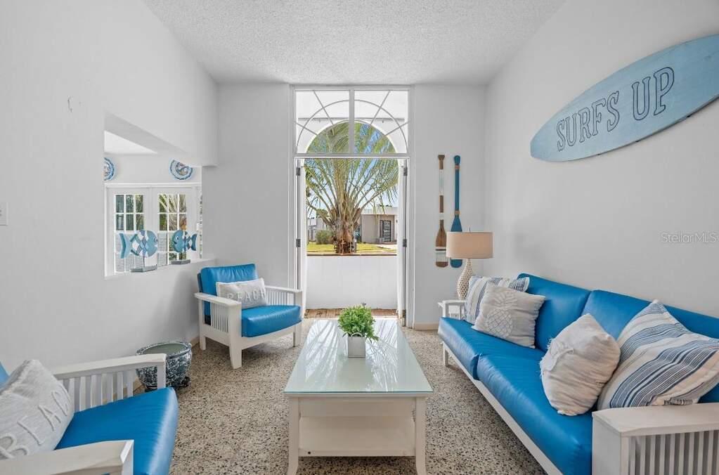 3 Bed, 2.5 Bath Single Family Home in Dorado del Mar — photo 2
