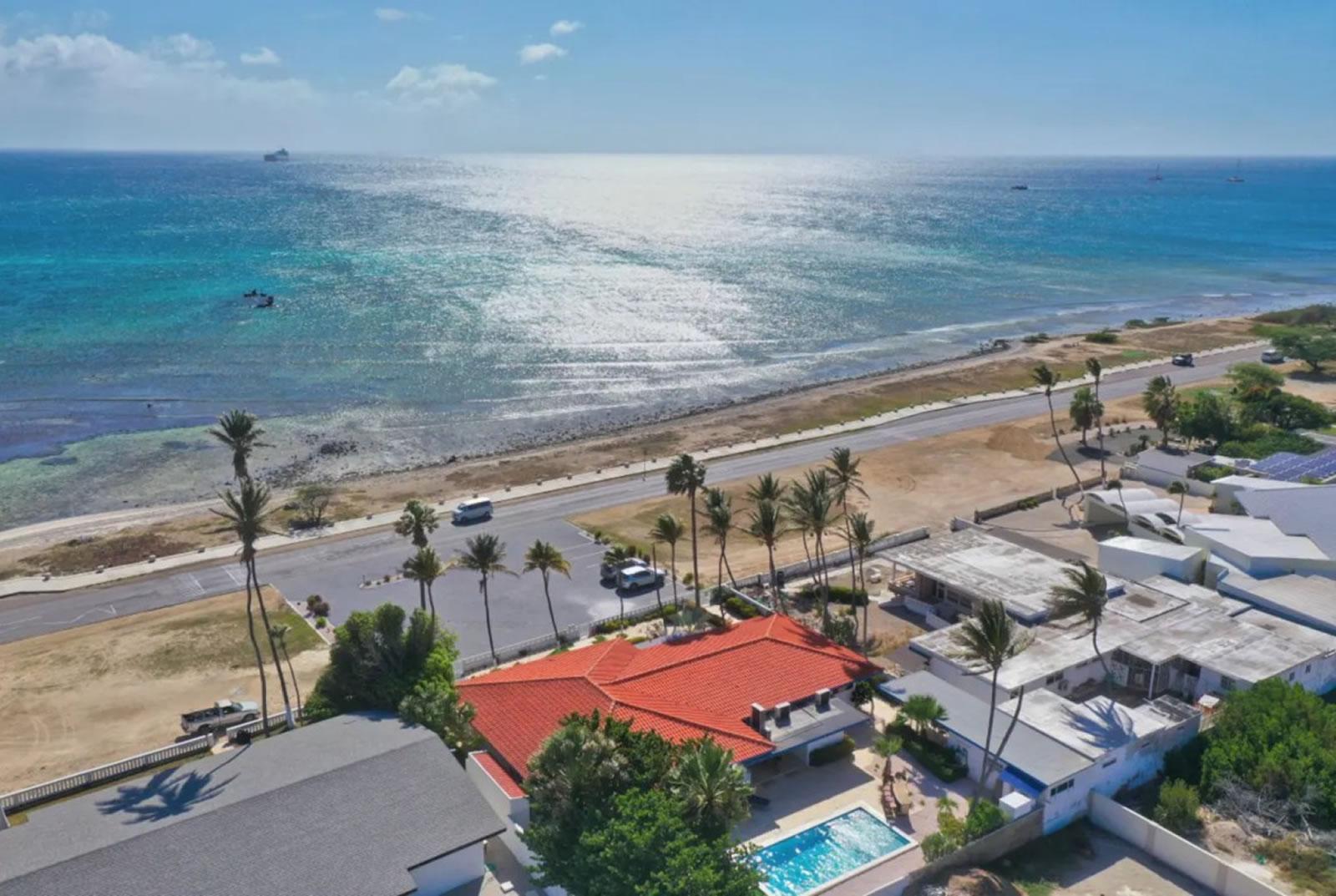 6 Bedroom Beachfront Home for Sale, Malmok, Aruba — photo 2