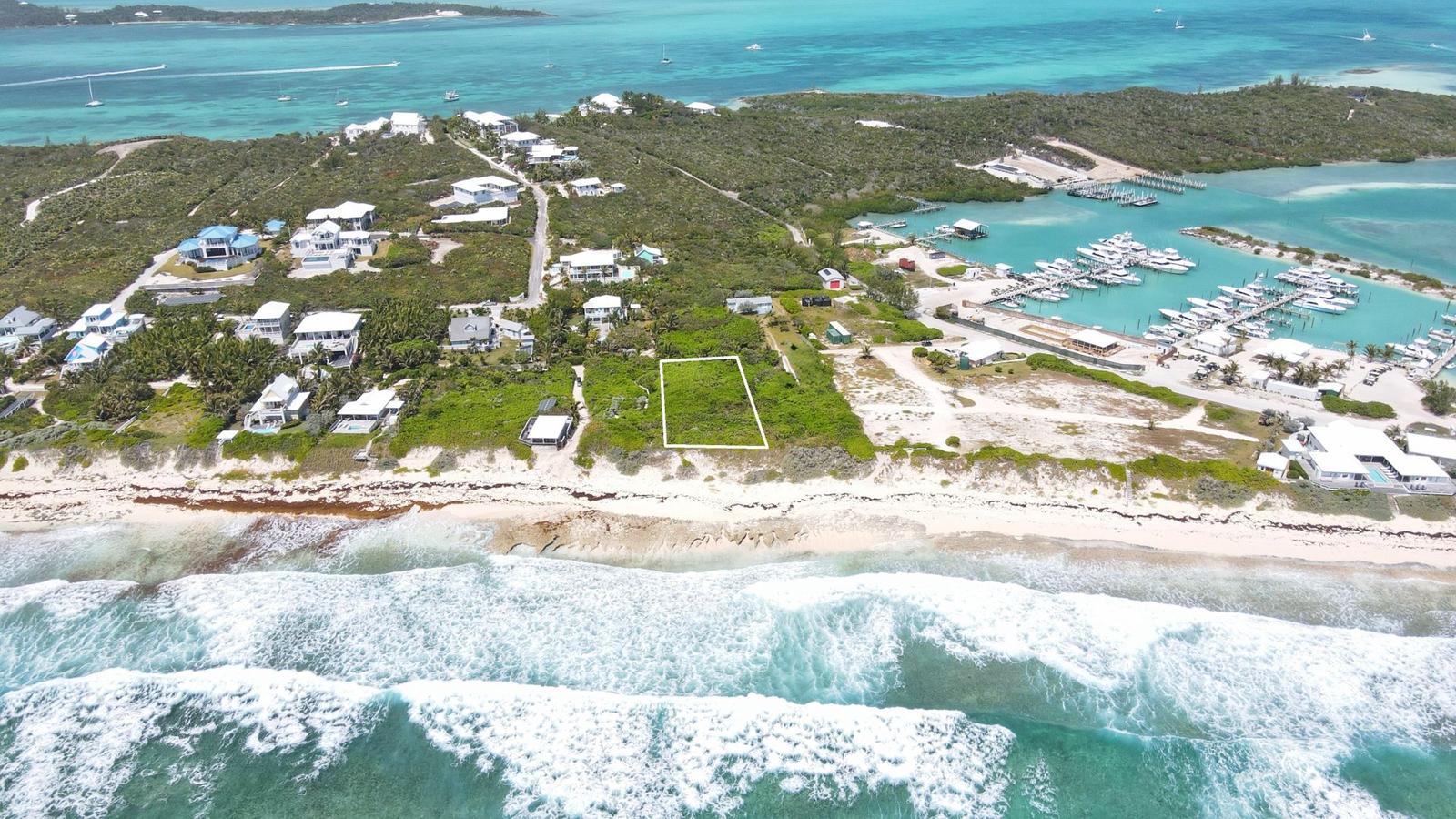 0.56 Acres Beachfront Land for Sale, White Sound, Elbow Cay, Abaco, Bahamas — photo 1