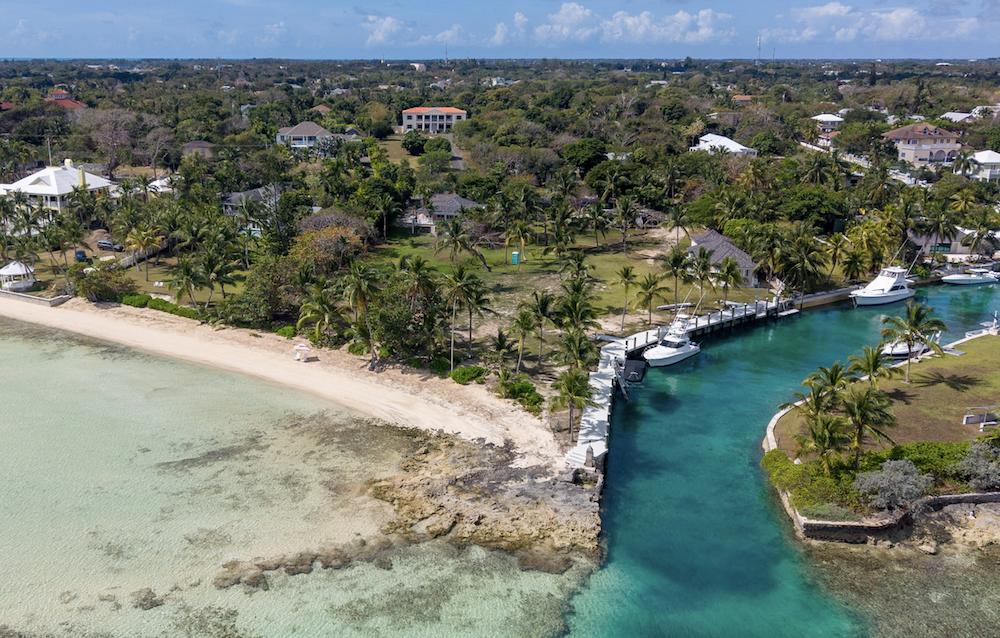 Coconut Point, Beachfront Estate with Dockage — photo 2
