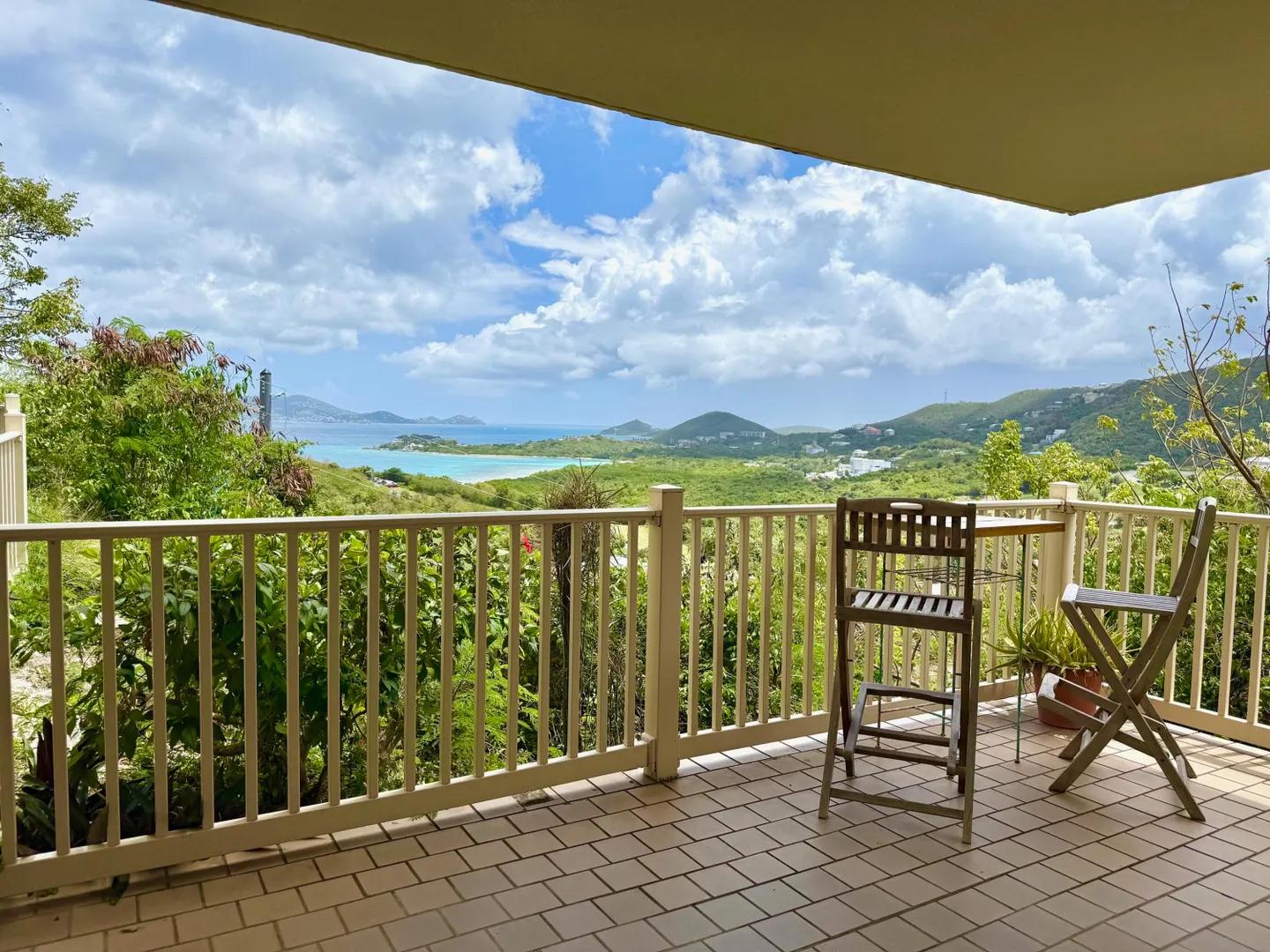 D-1 Smith Bay Ee Condo with Ocean Views — photo 3