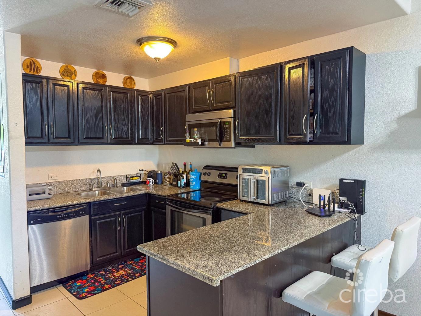 Mizpah 2 Bed, 2.5 Bath Townhouse, West Bay — photo 1