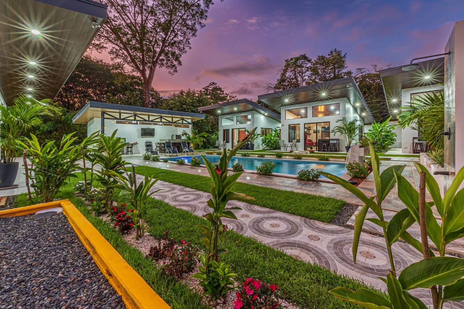 5 Bedroom Property for Sale, Uvita, Puntarenas, Costa Rica — photo 1