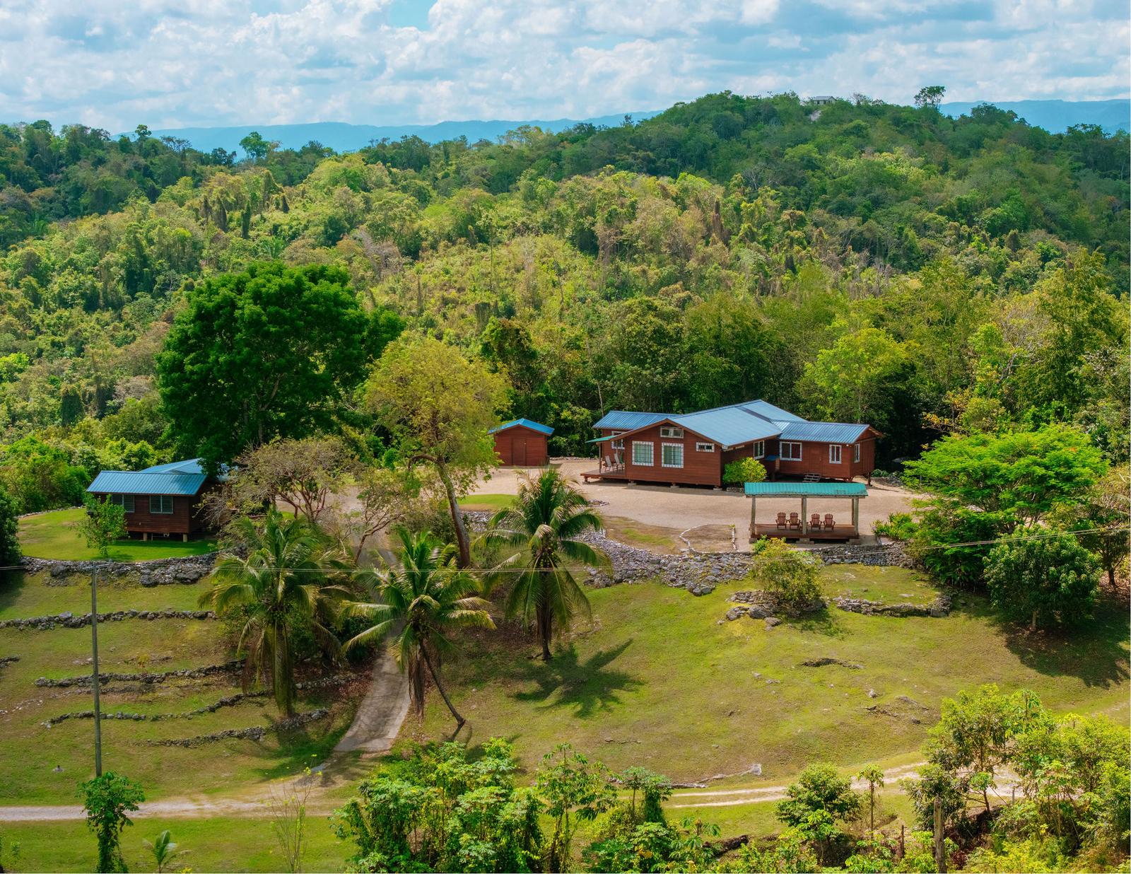 Belize Hilltop 3 Bedroom Home with Amazing Views on 1.2 Acres of Land — photo 2