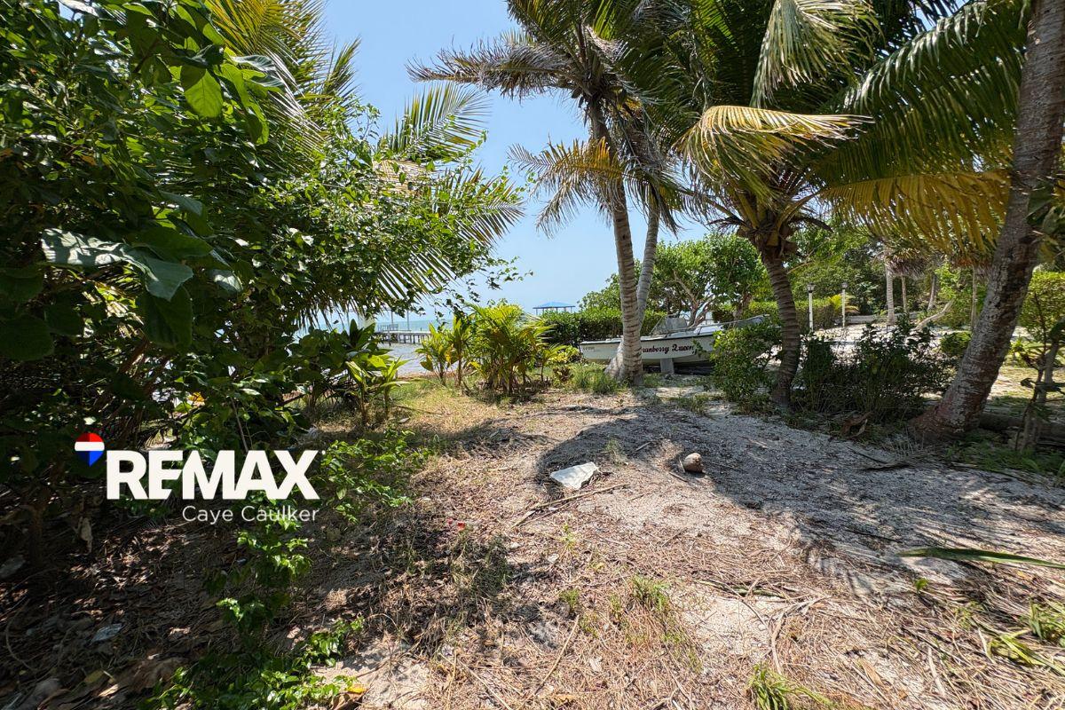 Waterfront Lot for Sale on North Caye Caulker — photo 3