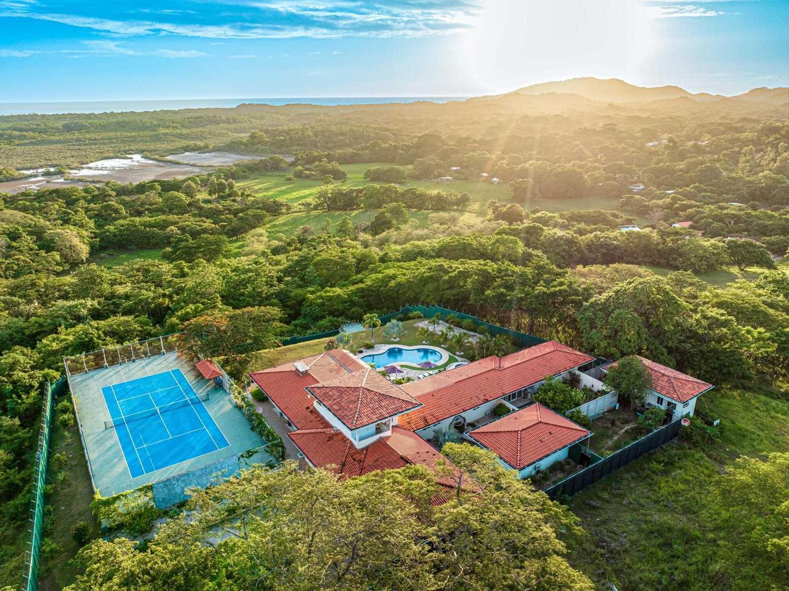 7 Bedroom Luxury Villa for Sale, Playa Grande, Tamarindo, Guanacaste, Costa Rica — photo 1