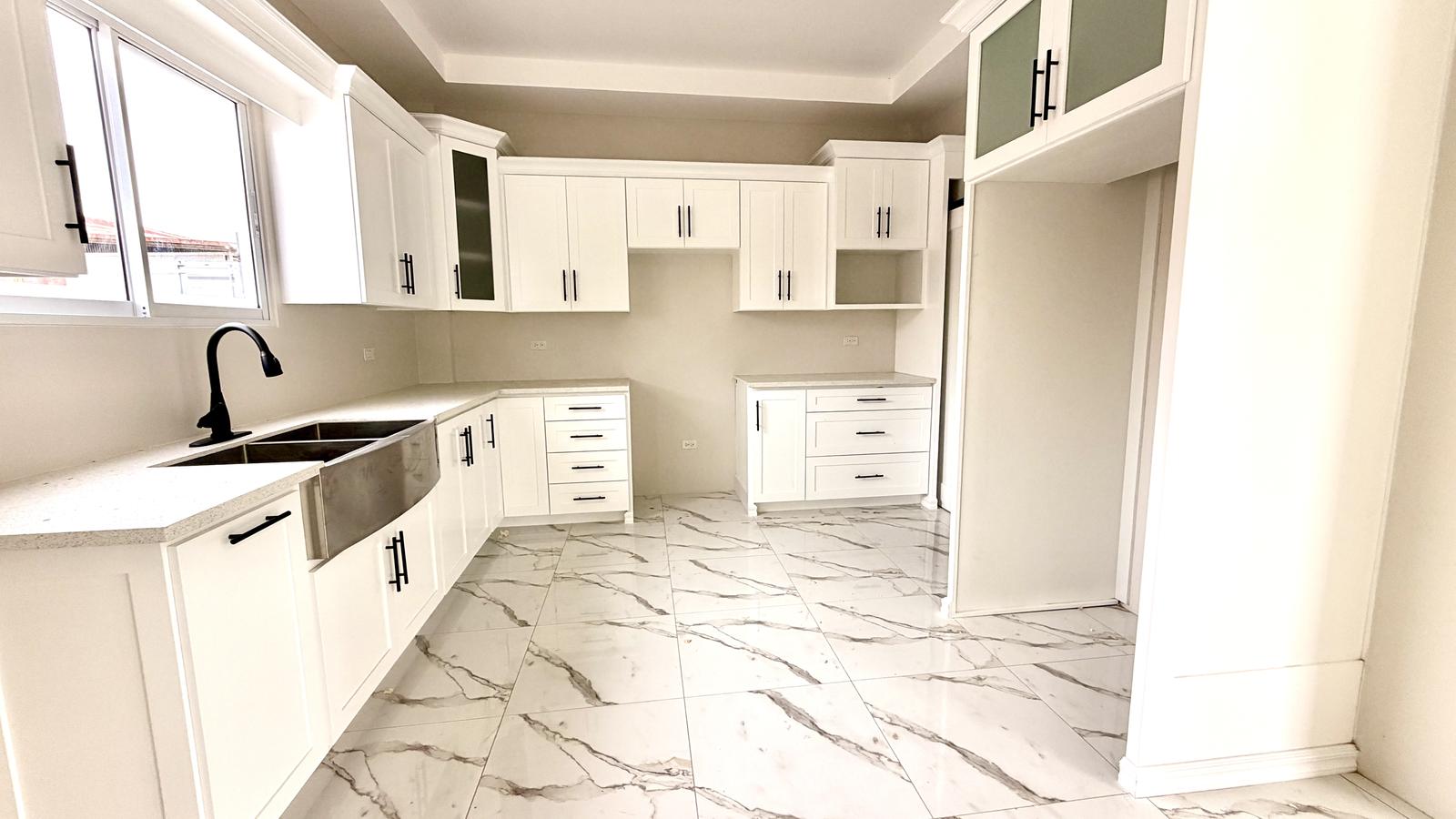 Elegant Freeport Townhouses — photo 4
