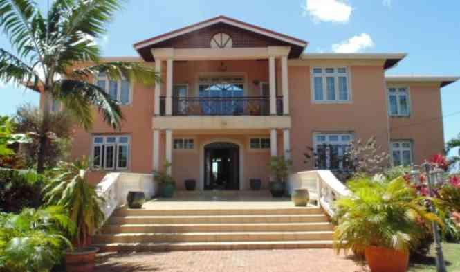 10 Bedroom Villa in Castries, St Lucia — photo 1