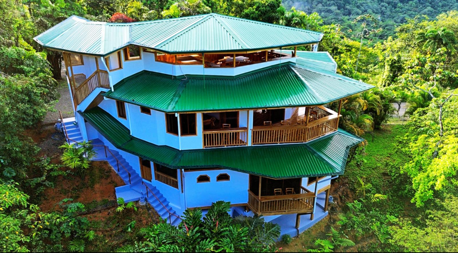 5 Bedroom Home for Sale, Las Tumbas, Dominical, Puntarenas, Costa Rica — photo 1