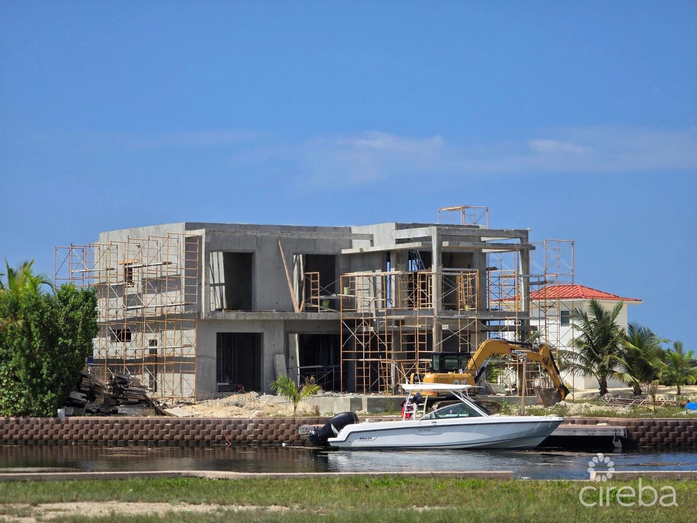Harbour Reach Canal Front Executive Home in the Cayman Islands — photo 1