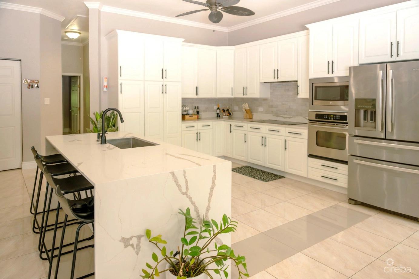 4 Bedroom Beautiful Family Home In Savannah — photo 4