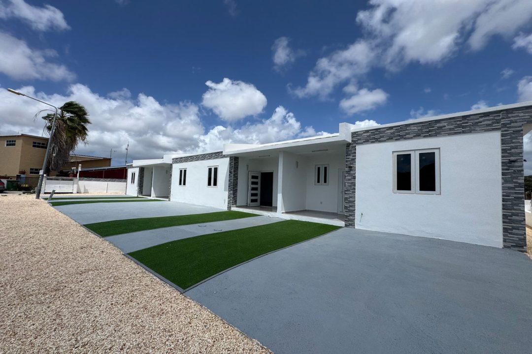 Apartment Complex with 4 Units in Seru Mahuma, Curaçao — photo 1