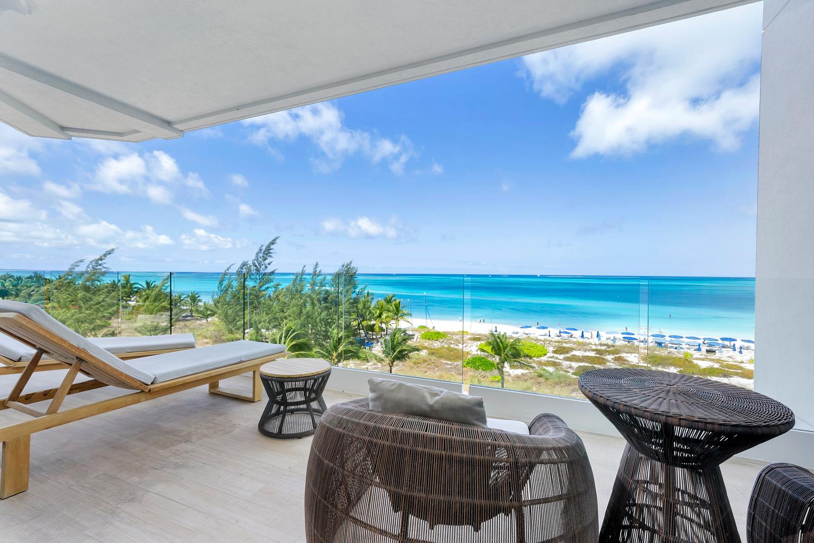3-Bedroom Beachfront Residence at The Ritz-Carlton Turks & Caicos — photo 1