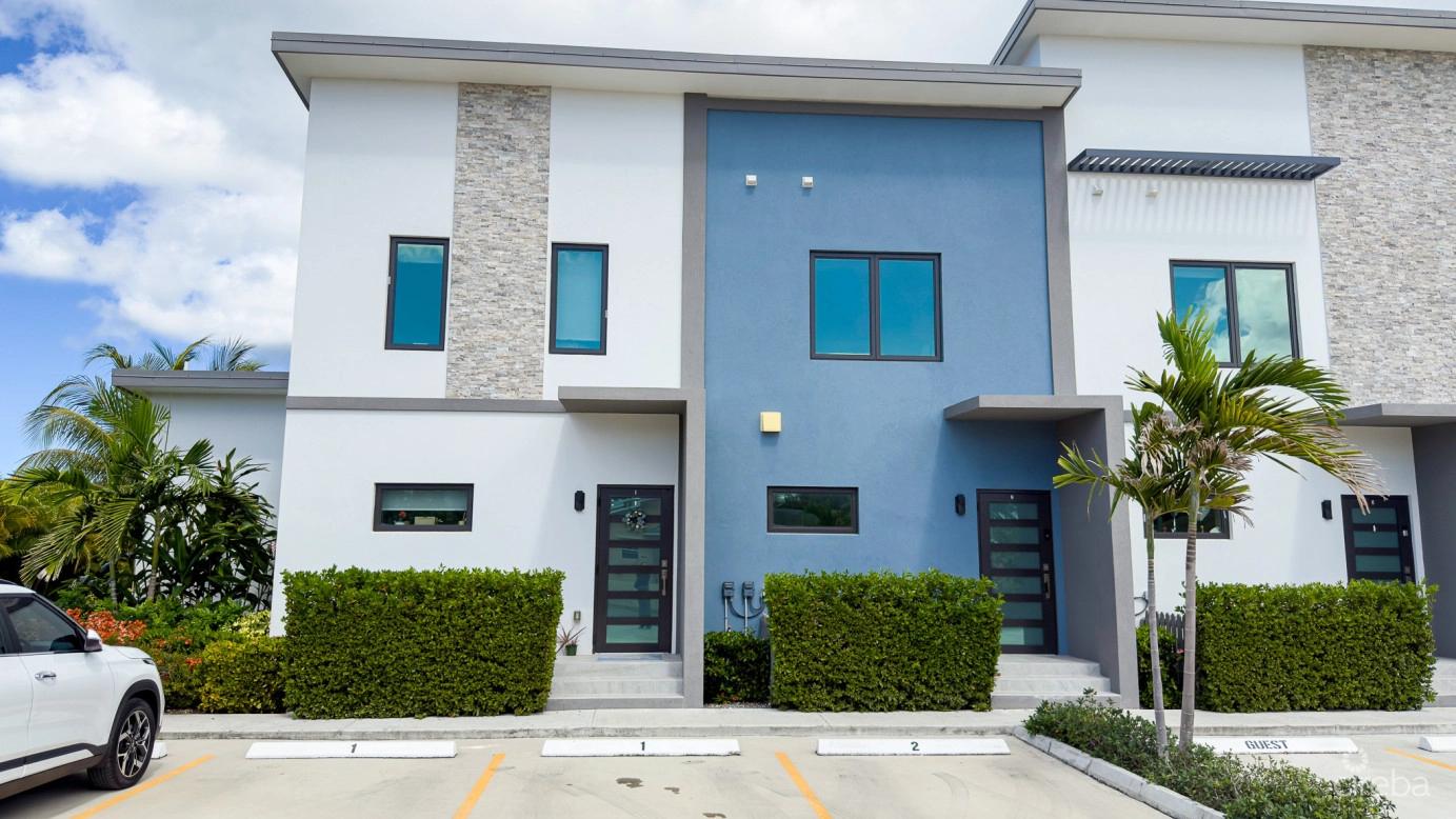 3 Bedroom Waterfront Townhouse - The Lagoons — photo 1