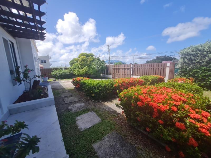 The White House, McKinnon's, Antigua — photo 3