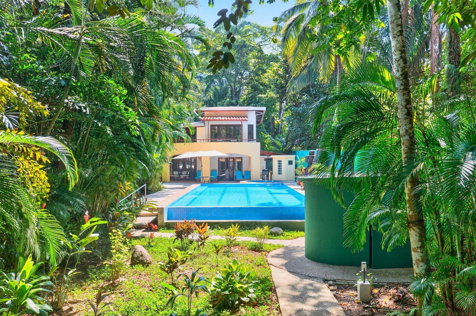 Two 3 Bedroom Beachfront Homes for Sale, Manuel Antonio, Quepos, Puntarenas, Costa Rica — photo 3