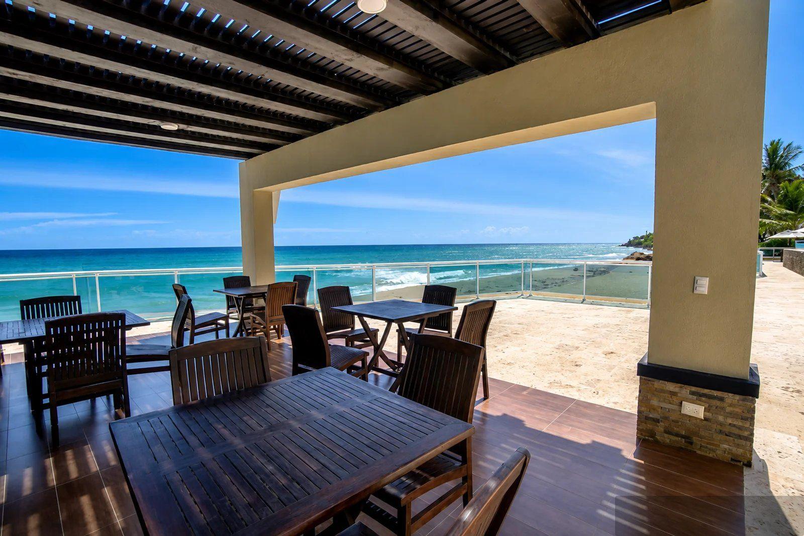 Beachfront 3-Level Penthouse in Playa Laguna, Sosúa — photo 3