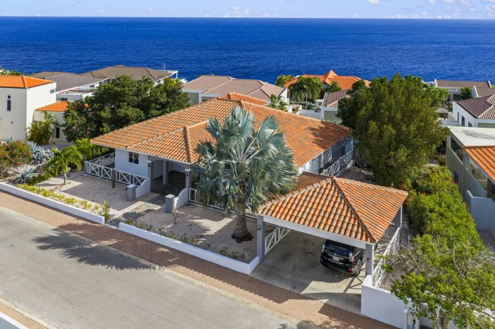 Blue Bay BB-39 – Spacious Villa with Pool and Sea View — photo 1