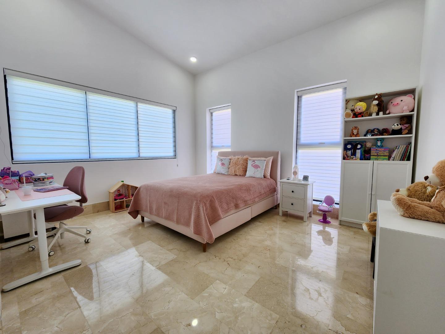 Contemporary 5-bedroom Residence In Puntacana Village — photo 3