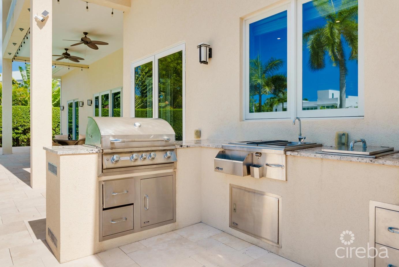 5 Bedroom Property for Sale in Britannia Estates, Grand Cayman — photo 5